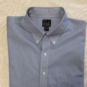 Jos. A. Bank Men's Dress Shirt in Blue and White Pinstripes